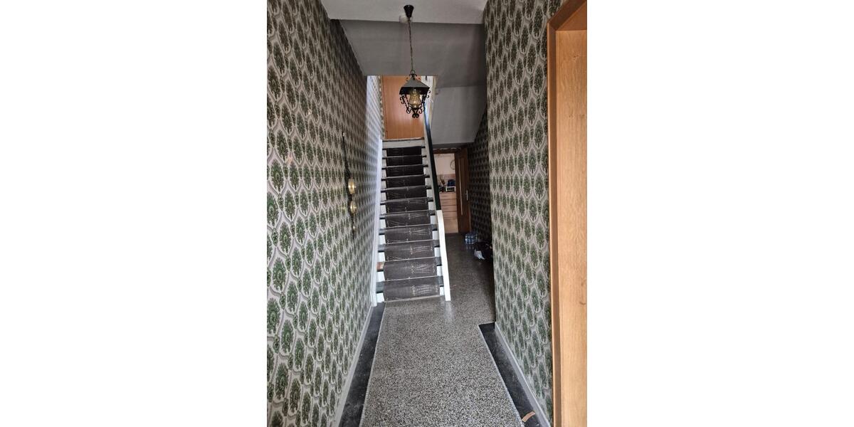 Einfamilienhaus Doppelhaushälfte mit Garten in Neuss Holzheim 7 zimmer