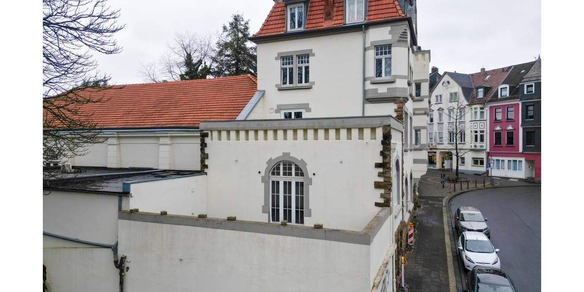 Sanierte Gastronomie und Gewerbefläche im Herzen von Solingen-Wald zimmer