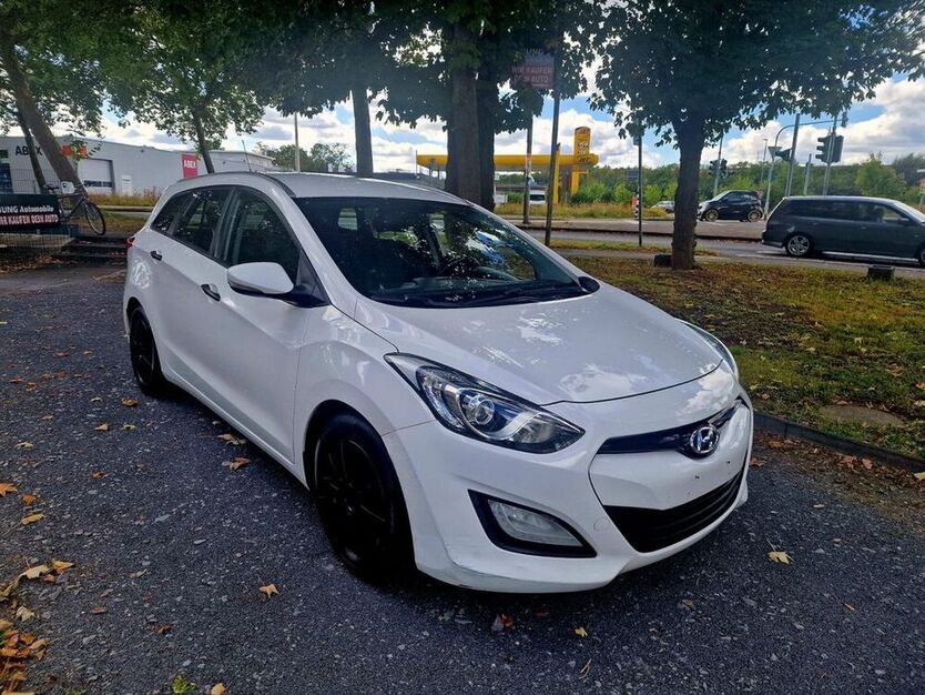 i30