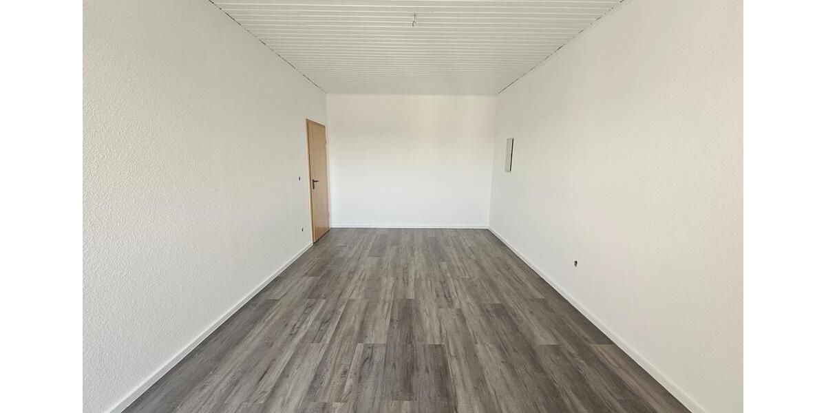 Wieder verfügbar!! Wohnen unterm Dach mit Stil – Frisch renovierte Rückzugsoase mit Charme! 2 zimmer