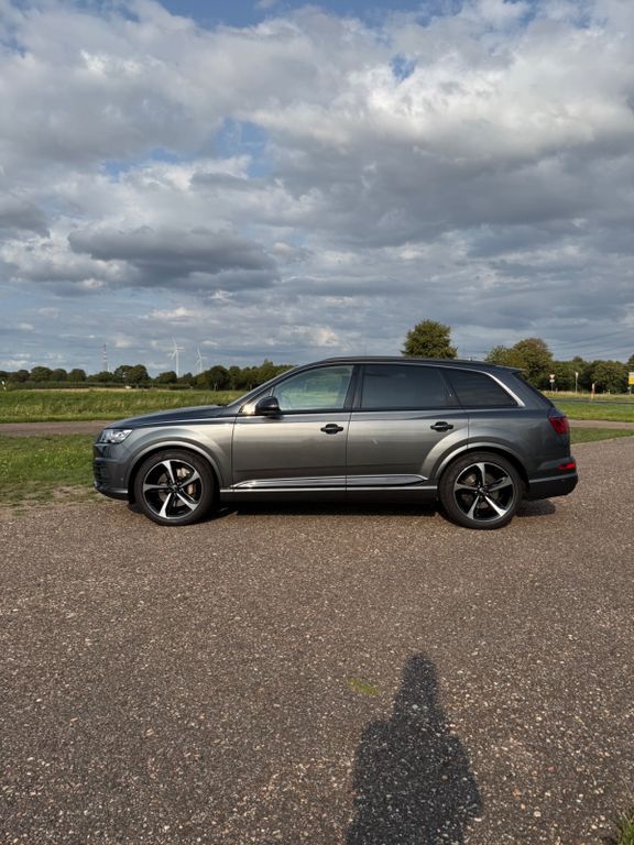 Q7
