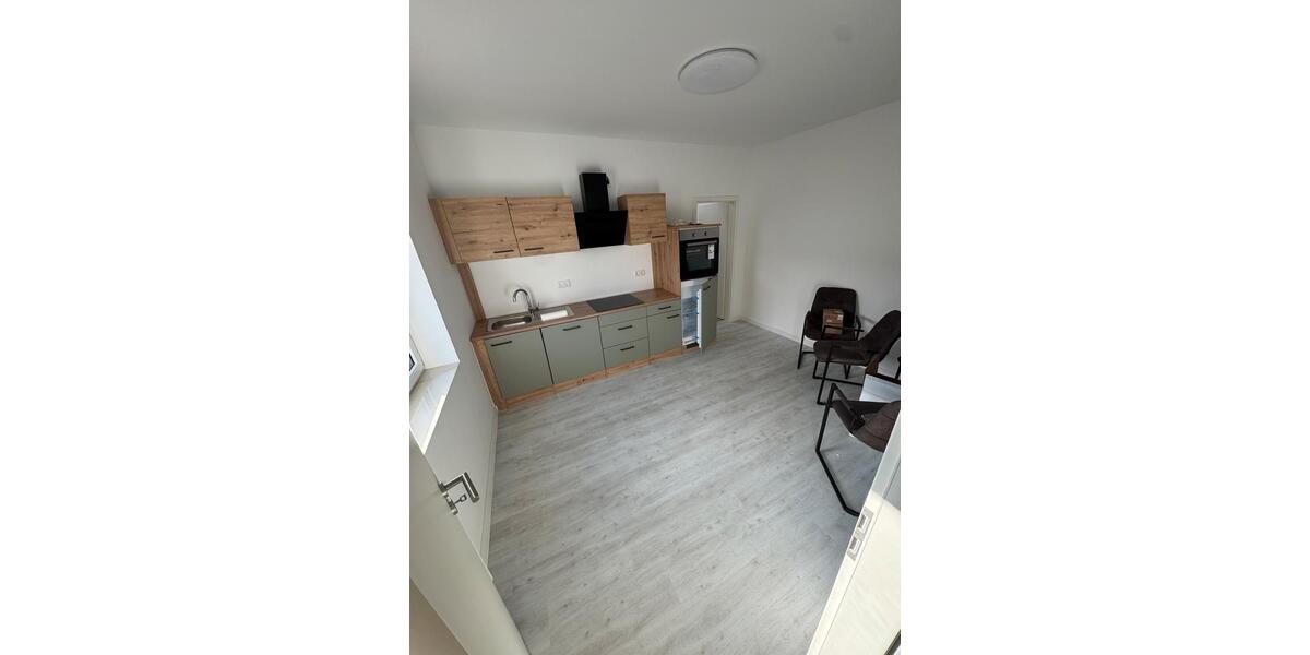 Wohnung, neu saniert, Erstbezug, 80m2, drei Zimmer, möbliert 3 zimmer