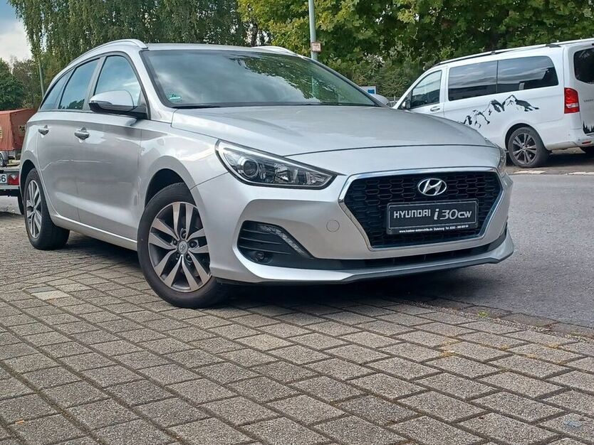 i30