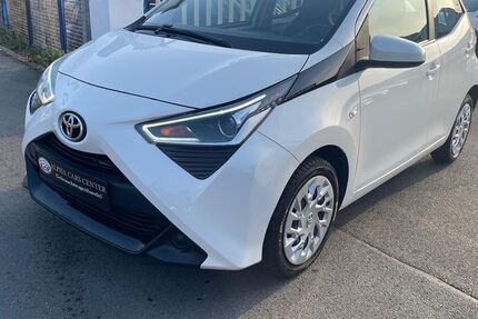 Toyota Aygo (X) 97.607 km 7.990 &euro; Düsseldorf 40549