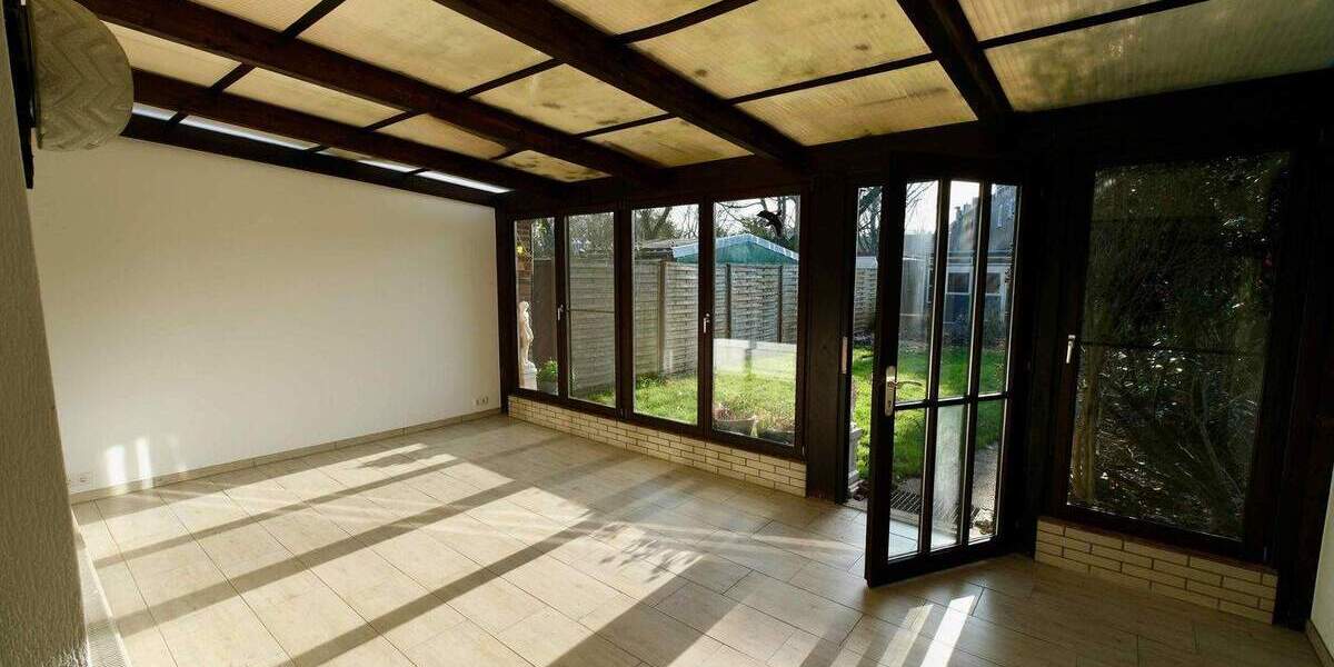 Modernisiert, ruhig gelegen, sofort bezugsbereit - Ihr neues Zuhause in Neuss! 5 zimmer