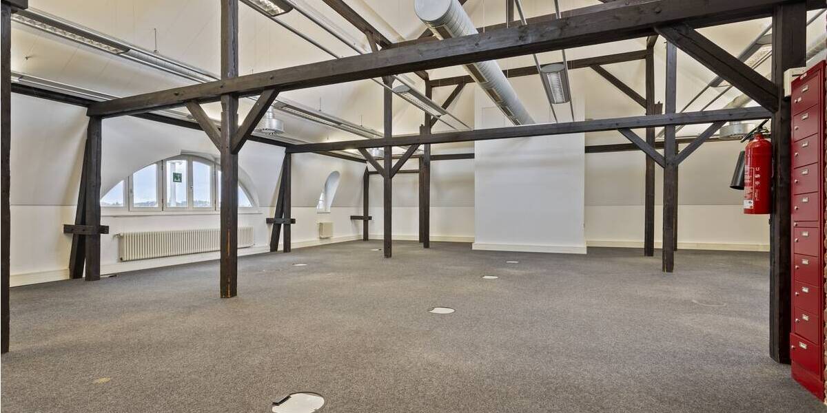 HISTORISCH BEDEUTEND, MODERN AUSGESTATTET: 212 m² BÜROFLÄCHE ZU MIETEN 1 zimmer