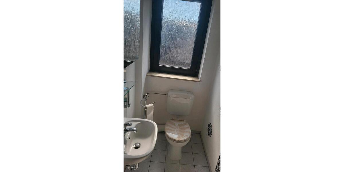 Dachgeschoßwohnung Neuss Allerheiligen - 3 Zimmer, 79 m&sup2;, 850&euro; | Angebot:25404211