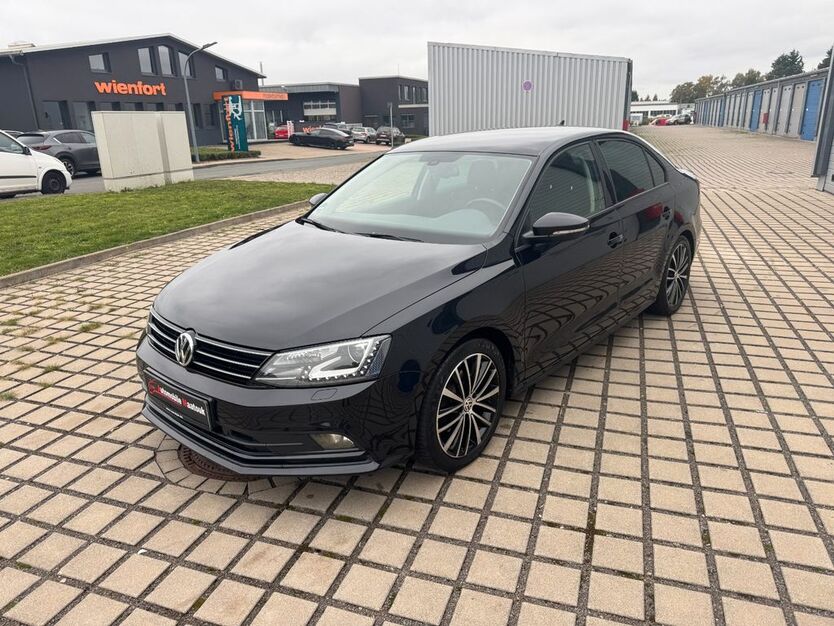 VW Jetta 142.000 km 10.950 € Essen 45329