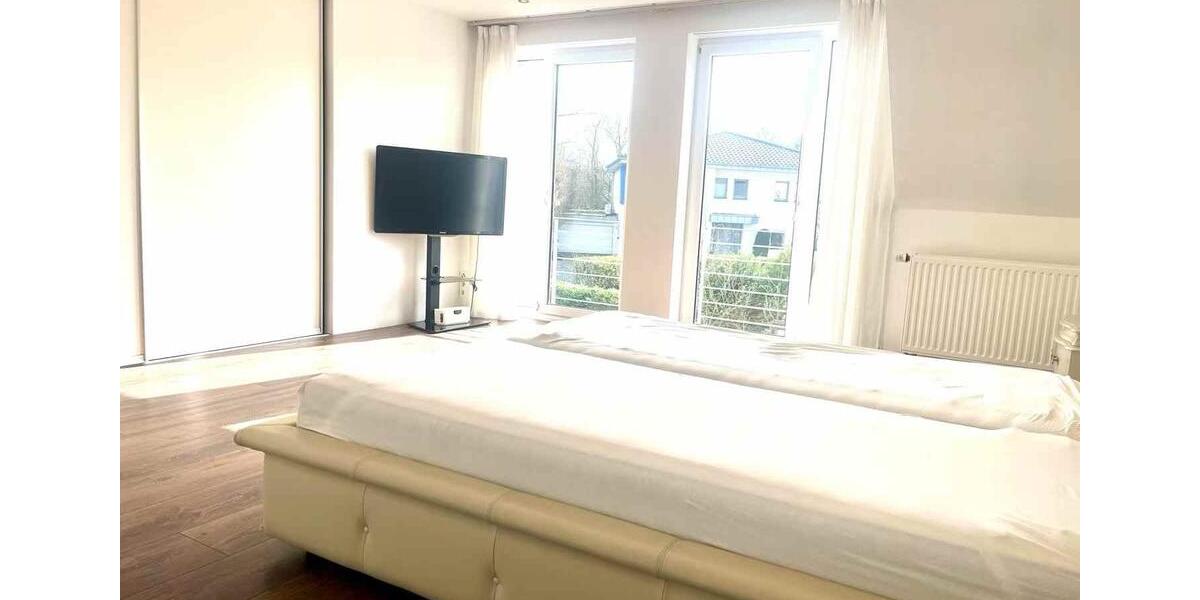 Reihenhaus Krefeld Gellep-Stratum - 4 Zimmer, 176 m&sup2;, 2.300&euro; | Angebot:25998363
