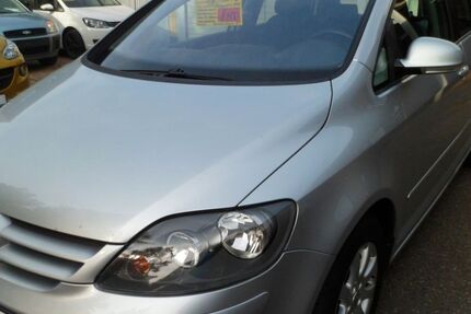 VW Golf 94.000 km 8.400 € Düsseldorf 40589