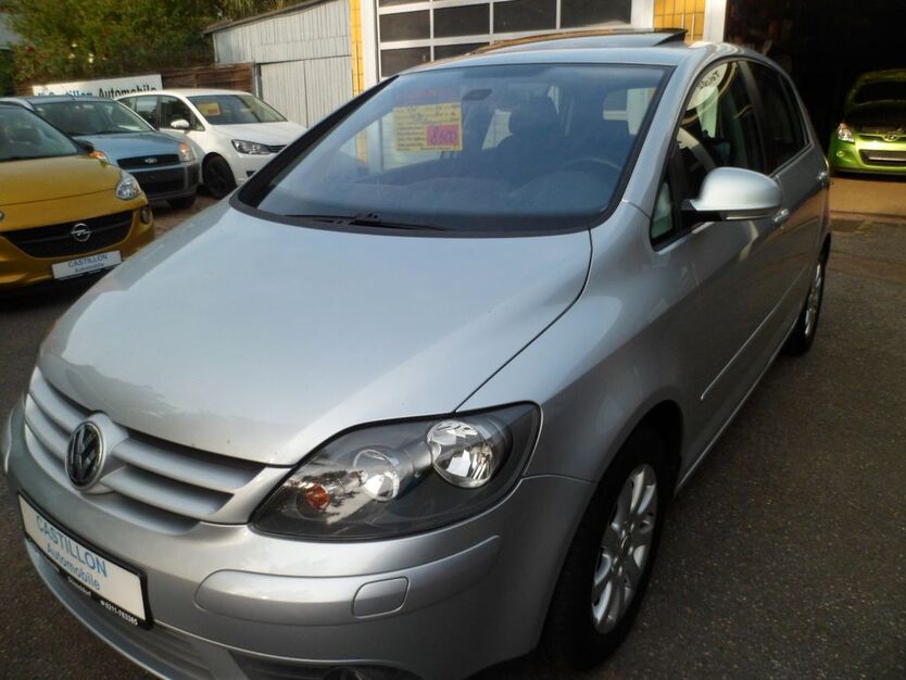 VW Golf 94.000 km 8.400 € Düsseldorf 40589