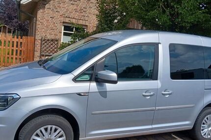 VW Caddy 65.000 km 12.500 &euro; Uelsen 49843