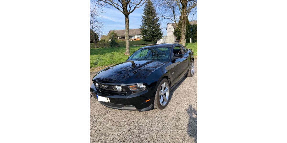 Ford Mustang 113.000 km 19.500 &euro; Kaarst 41564