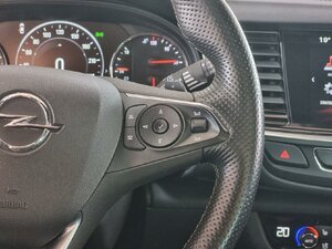 Opel Insignia Innovation 4x4 Bose Park&Go Keyless Nav S 106.219 km 19.880 &euro; HAAN 42781