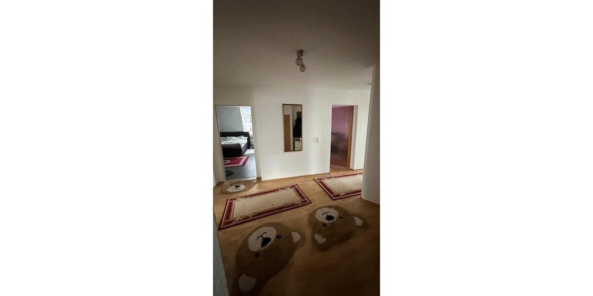 Dachgeschoßwohnung Duisburg Duisburg-Mitte - 5 Zimmer, 140 m&sup2;, 1.500&euro; | Angebot:26421993