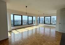 Wohnung zum Mieten in Düsseldorf-Hafen 2.328 € 104 m²