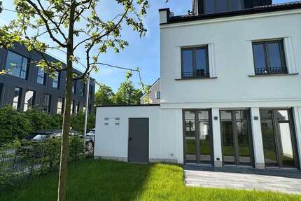 Haus zum Kaufen in Düsseldorf 1.999.999 € 174 m² 8 zimmer