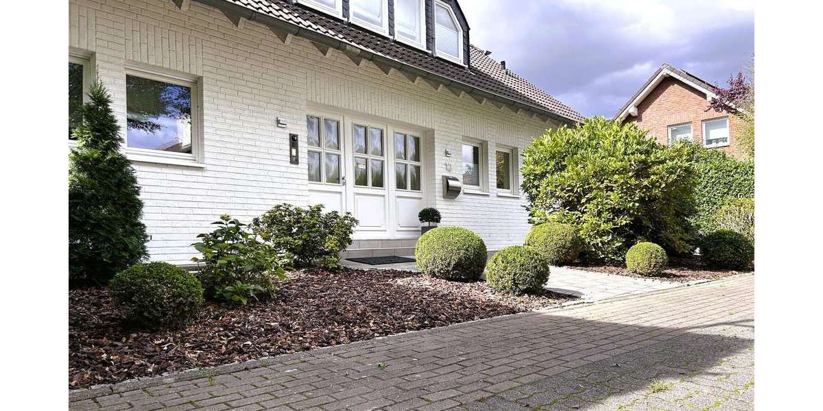 Haus zum Kaufen in Meerbusch 990.000 € 225.26 m² 4 zimmer