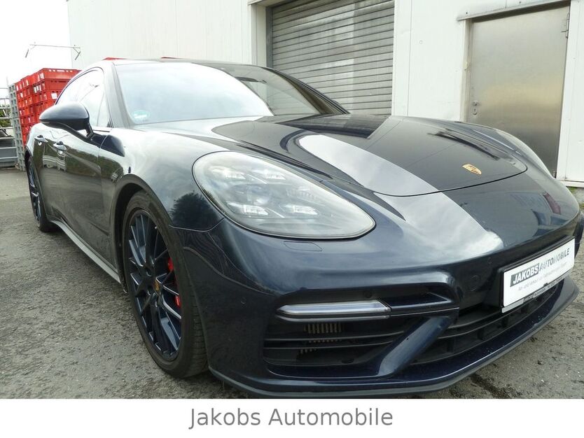 Porsche Panamera 106.000 km 62.900 € Duisburg 47269