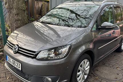 VW Touran 174.500 km 10.900 &euro; Krefeld 47839