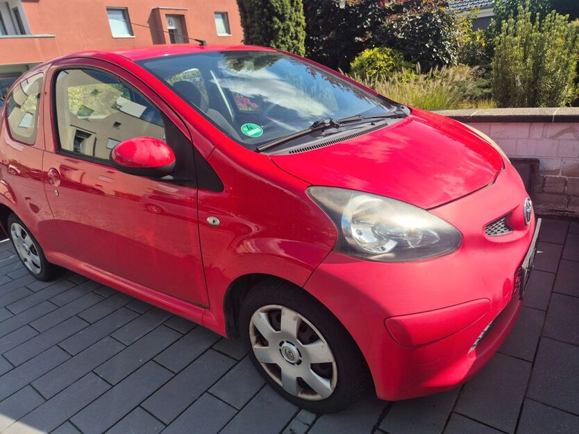 Toyota Aygo (X) 134.196 km 1.100 € Düsseldorf 40497