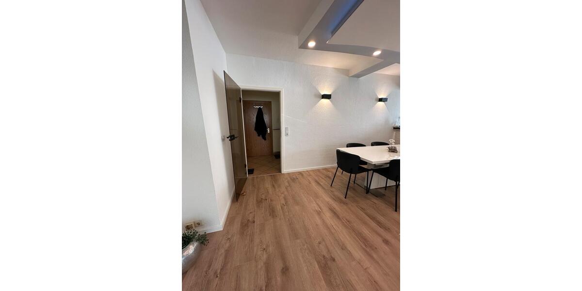 Erdgeschoßwohnung Remscheid - 4 Zimmer, 89 m&sup2;, 250.000&euro; | Angebot:24776634