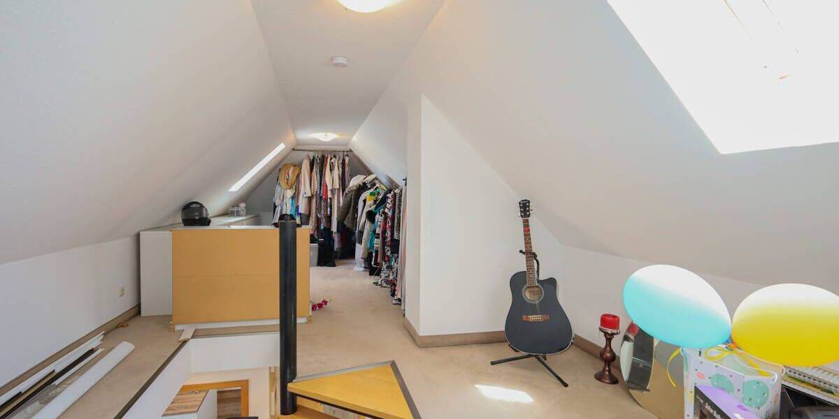 Etagenwohnung Langenfeld Richrath - 3 Zimmer, 105 m&sup2;, 415.000&euro; | Angebot:26826376