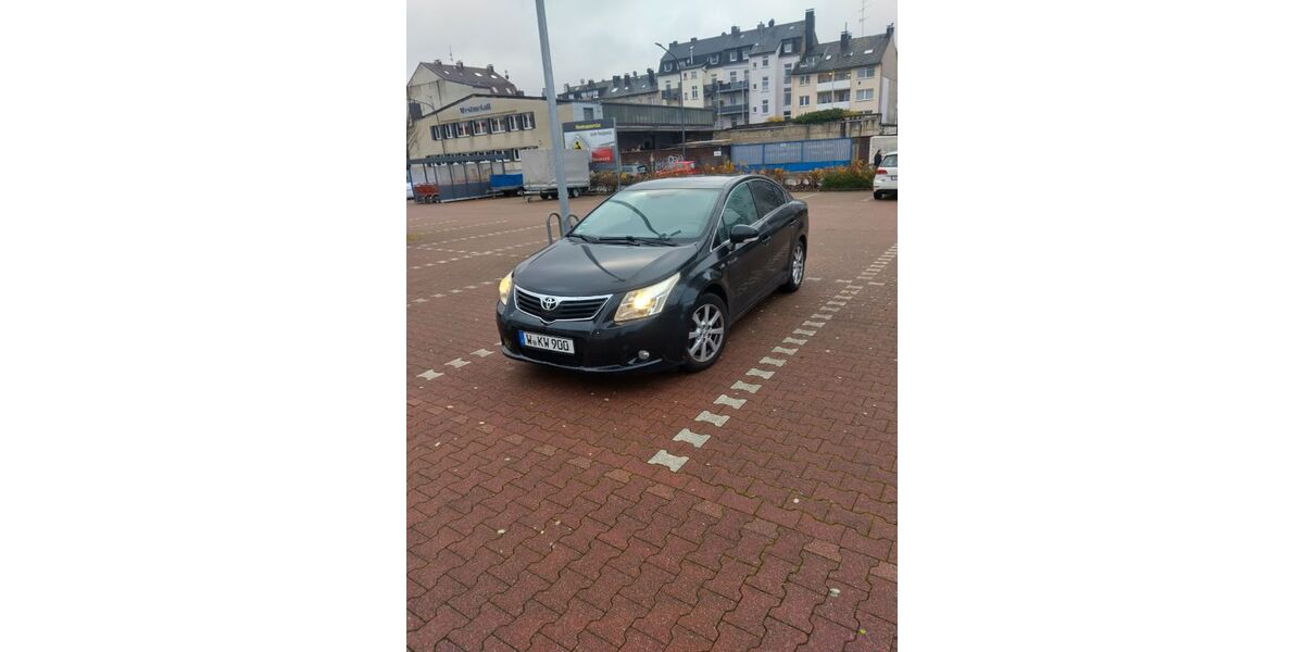 Toyota Avensis 265.000 km 3.300 &euro; Wuppertal 42289