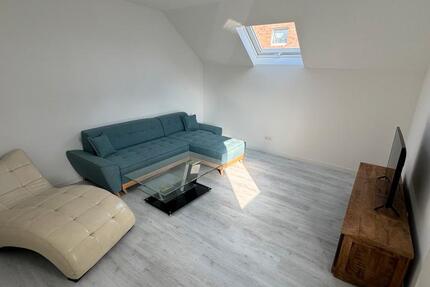 Wohnung, neu saniert, Erstbezug, 80m2, drei Zimmer, möbliert 3 zimmer