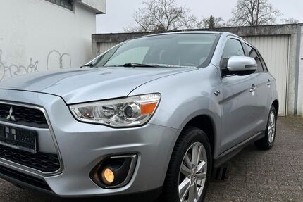 Mitsubishi ASX 148.659 km 8.990 &euro; Mönchengladbach 41239