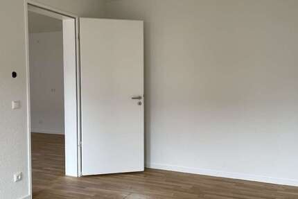 Wohnung Leverkusen Schlebusch - 2 Zimmer, 58 m&sup2;, 1.040&euro; | Angebot:26786161