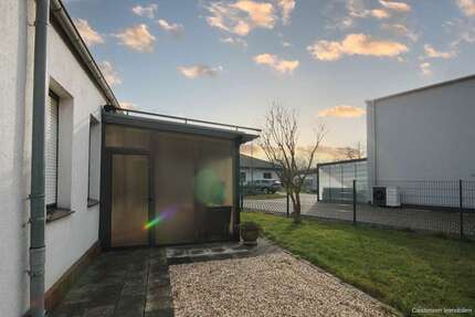 Haus zum Kaufen in Mönchengladbach 189.000 € 102.1 m² 5 zimmer