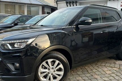 SsangYong Tivoli 37.339 km 9.900 &euro; Wuppertal 42117