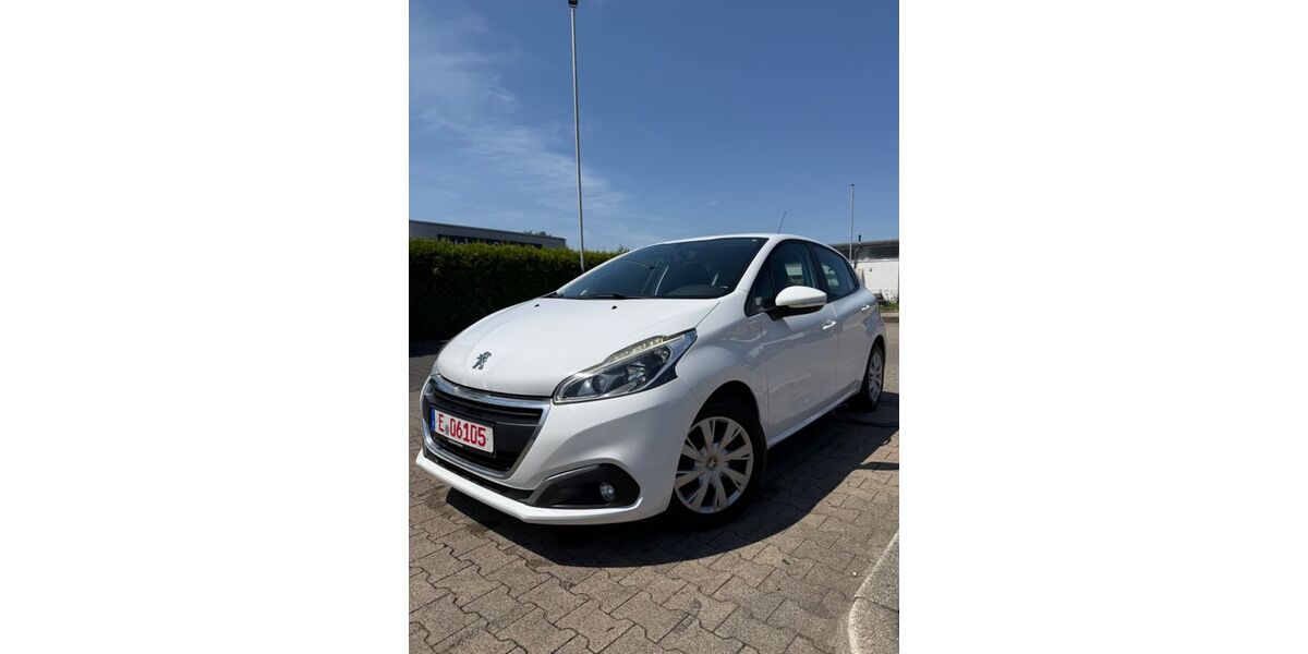 Peugeot 208 130.400 km 5.700 &euro; Wuppertal 42329