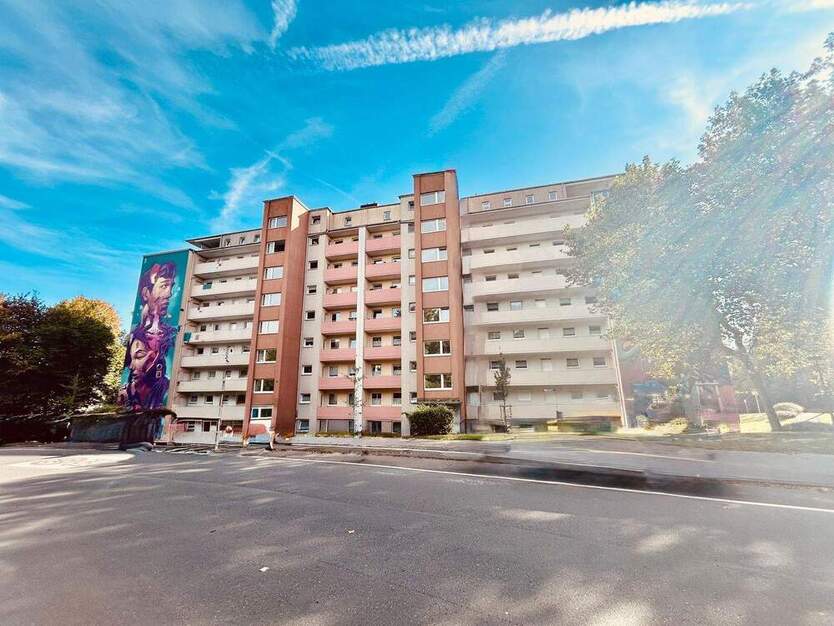 Elegante Etagenwohnung mit Panoramablick, zwei Balkonen und Aufzug! 3 zimmer