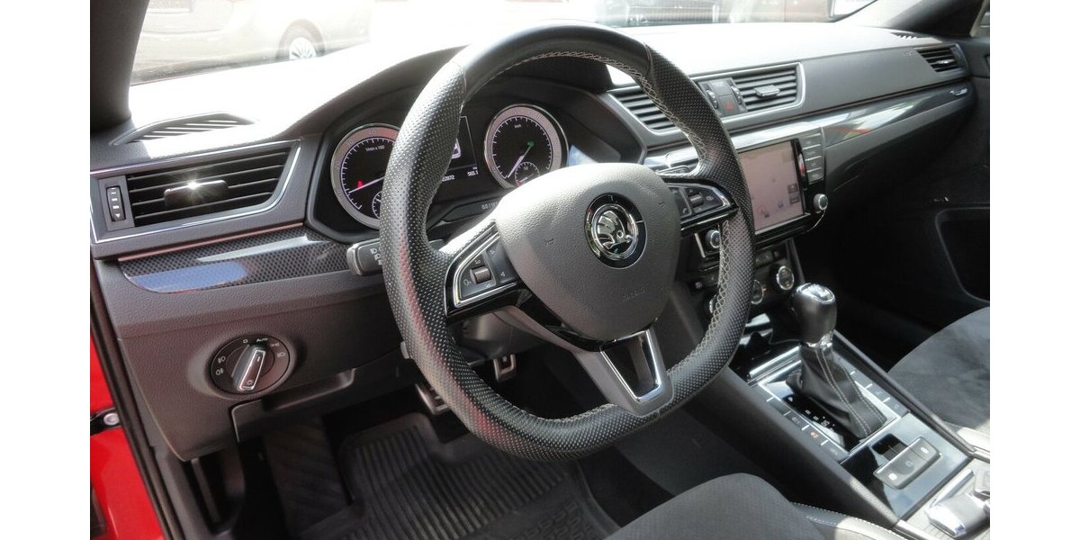 Skoda Superb Sportline4x4 Navi PanoSdach BiXenon Leder 122.000 km 18.900 &euro; Neuss 41462