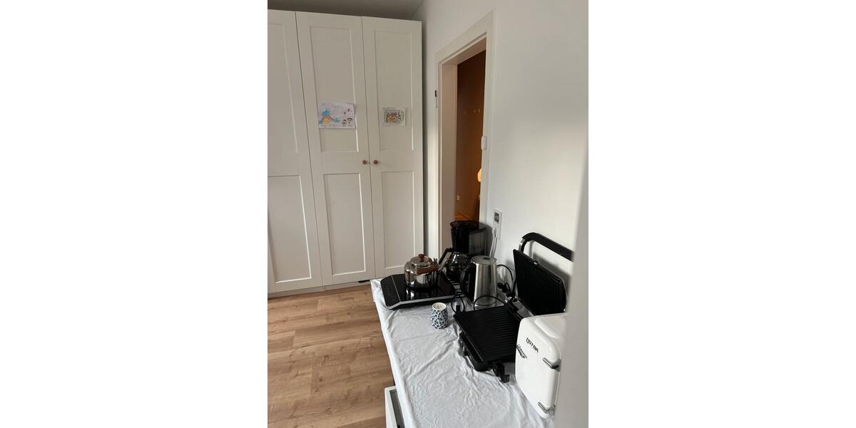 Wohnung zu vermieten, zwei Zimmer 55 m² Kü+Whz+Schlz+Bad 2 zimmer
