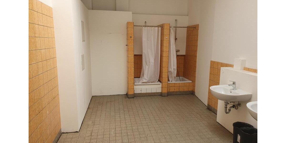 Freie LagerhallenBüro in 42857 Remscheid und 42119 Wuppertal zimmer