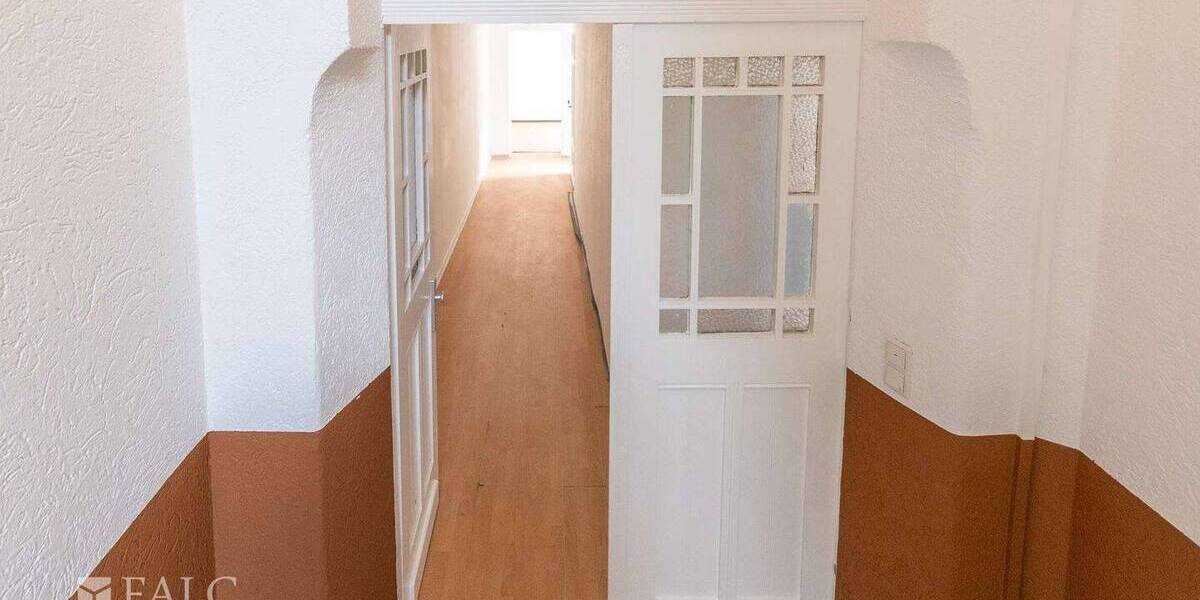 Mehrfamilienhaus, Wohnhaus Krefeld Stadtmitte - 1 Zimmer, 384 m&sup2;, 699.999&euro; | Angebot:26081937