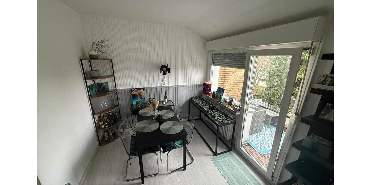 Dachgeschoßwohnung Neuss Augustinusviertel - 2.5 Zimmer, 65 m&sup2;, 850&euro; | Angebot:25635948