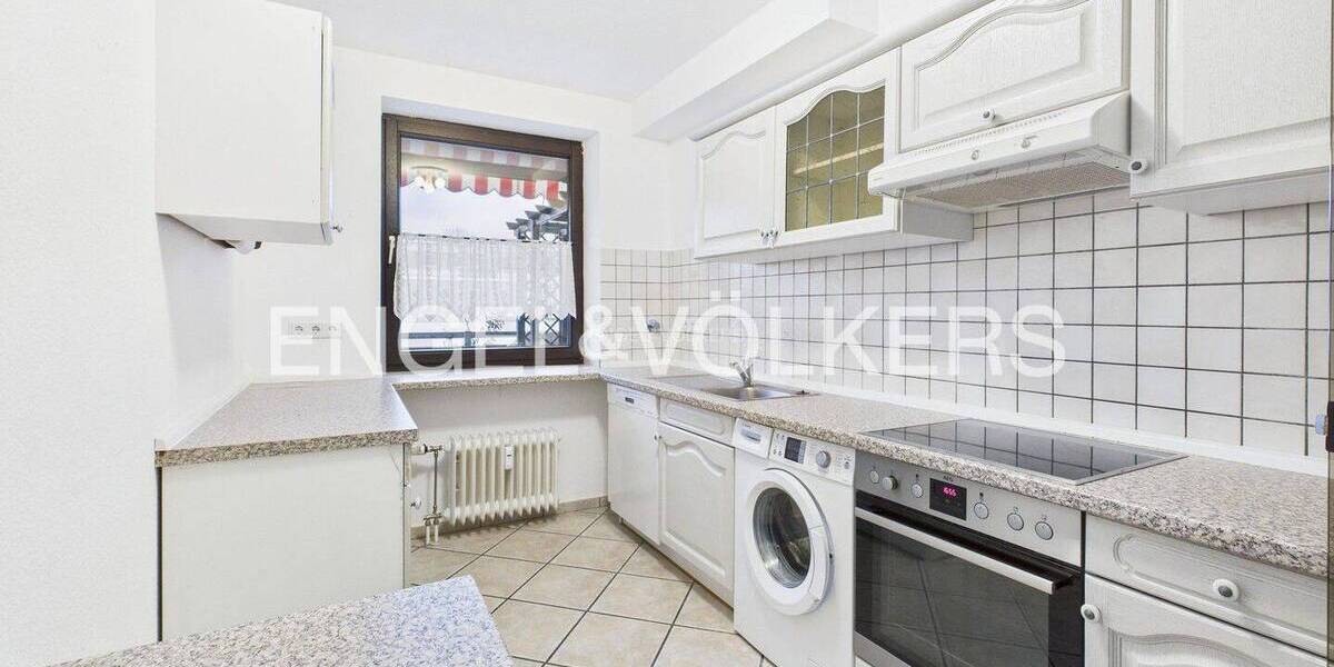 Etagenwohnung Krefeld Cracau - 3 Zimmer, 135 m&sup2;, 215.000&euro; | Angebot:26129409