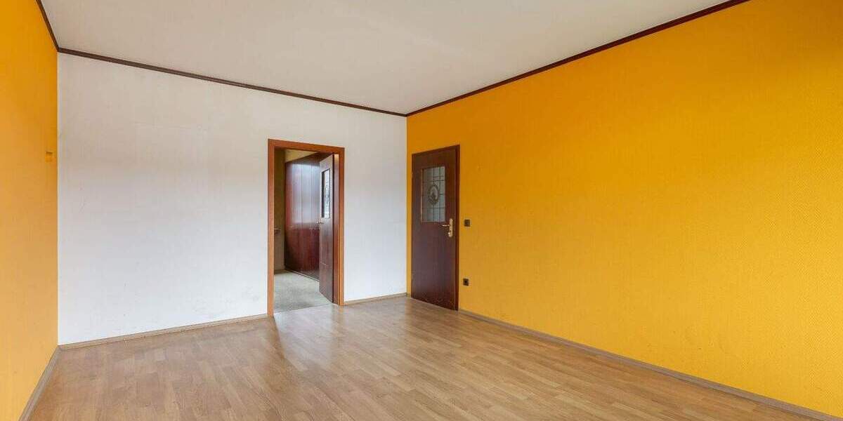 Gut geschnittene 2-Zimmer-Wohnung mit Entwicklungspotential in Krefeld Inrath Kliedbruch 2 zimmer