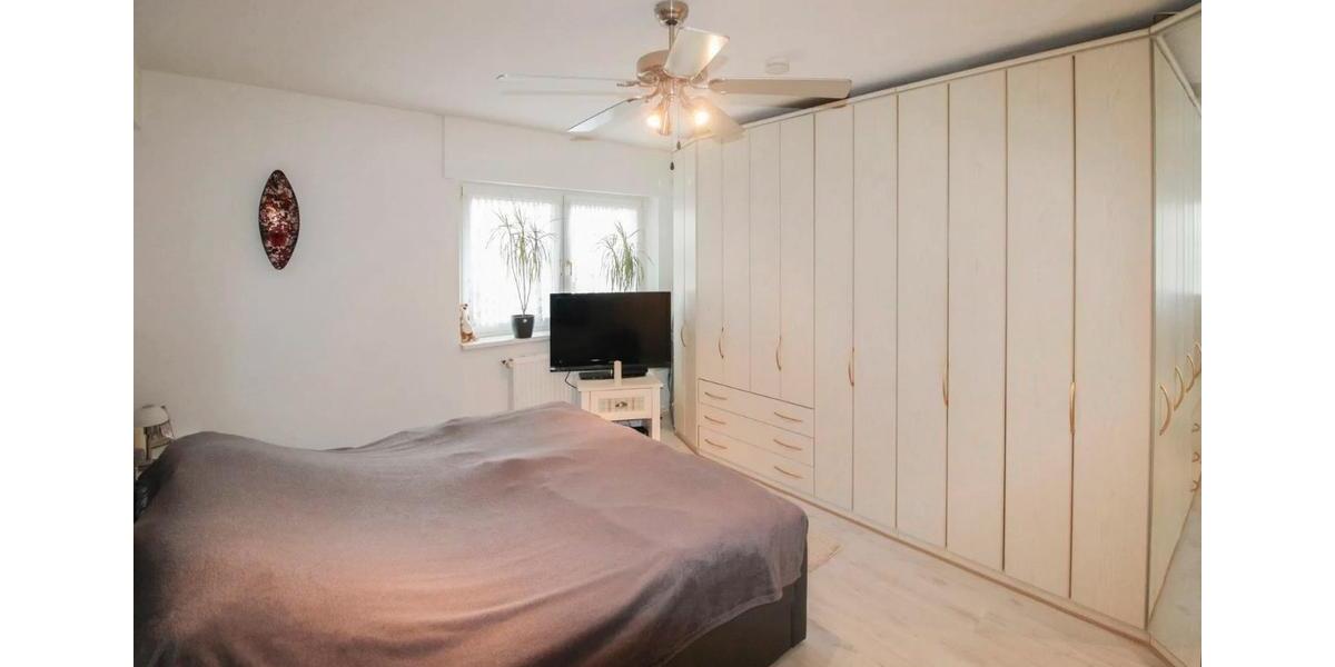 Schöne Wohnung in Krefeld-Inrath mit eigenem Garten 2 zimmer
