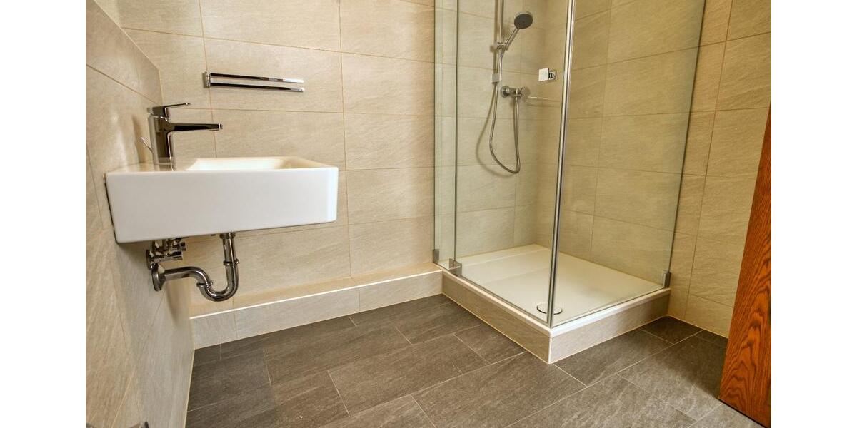 Etagenwohnung Leverkusen Bürrig - 3 Zimmer, 98 m&sup2;, 1.290&euro; | Angebot:25484213