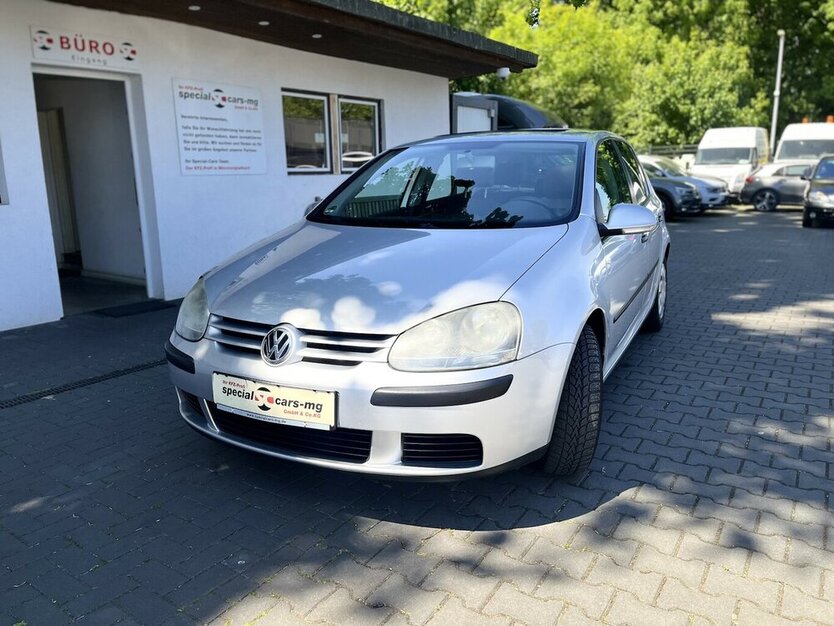 VW Golf Trendline / Klima / Schiebedach / ZV 185.000 km 2.490 € Mönchengladbach 41066