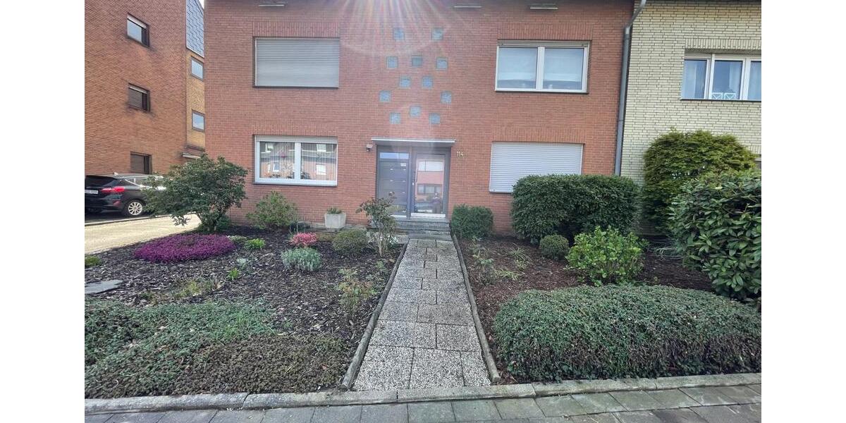 Dachgeschoßwohnung Mönchengladbach Ost - 2 Zimmer, 58 m&sup2;, 365&euro; | Angebot:25407463