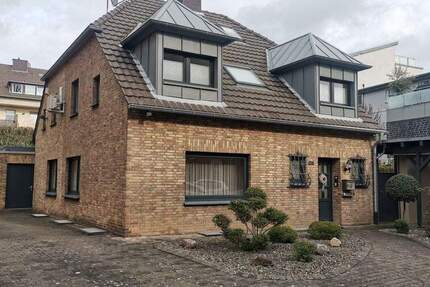 Haus Mönchengladbach Pongs - 7 Zimmer, 150 m&sup2;, 475.000&euro; | Angebot:25391355