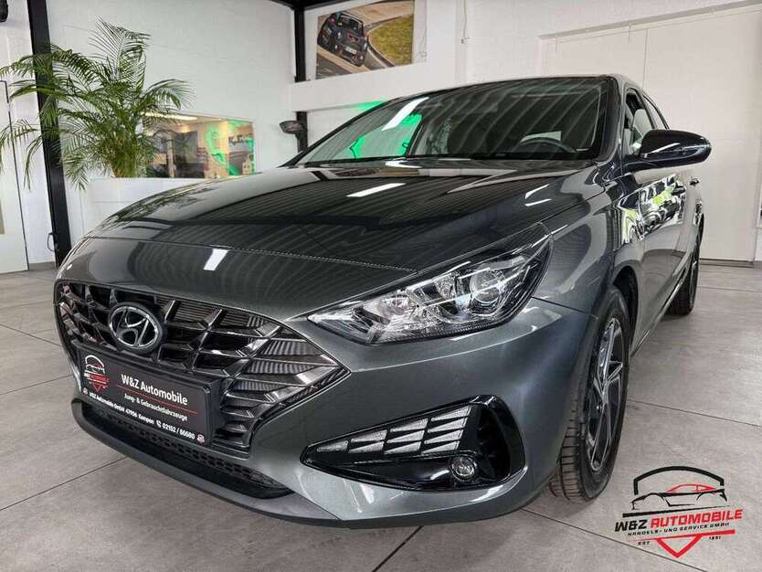 i30