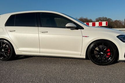 VW Golf 85.000 km 26.499 &euro; Dormagen 41542