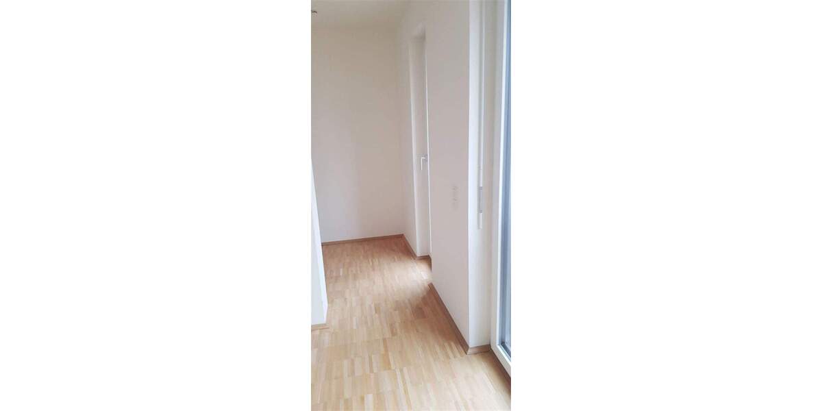 Etagenwohnung Mönchengladbach Stadtmitte - 2 Zimmer, 103 m&sup2;, 1.379&euro; | Angebot:25778925